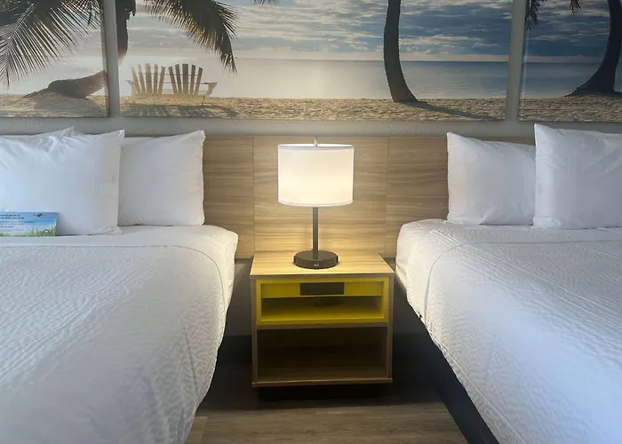 Days Inn By Wyndham Fort Myers